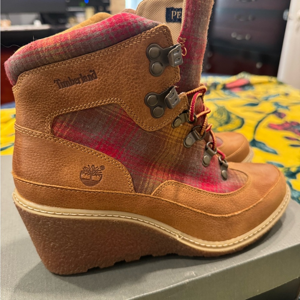 Timberland Brown and Red Plaid Lace-Up Boots - Picture 4 of 16
